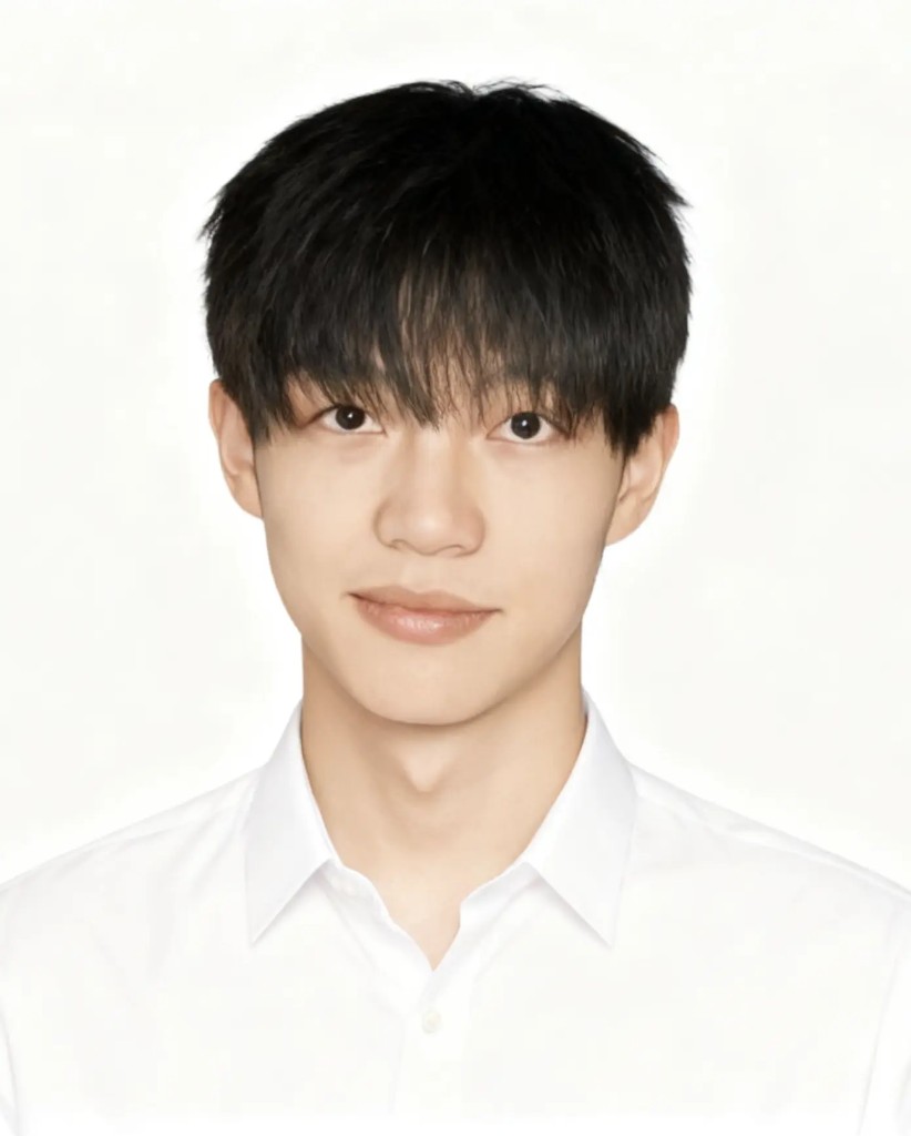 Portrait of Bowen Yang